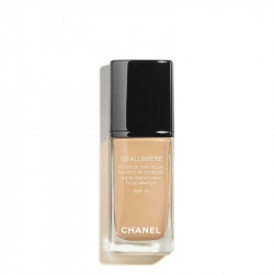 Chanel Vitalumiere Satin Smoothing Fluid Makeup SPF15
