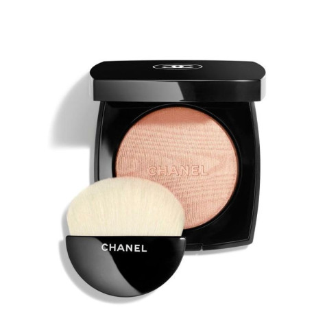 Chanel Poudre Lumiere Highlighting Powder